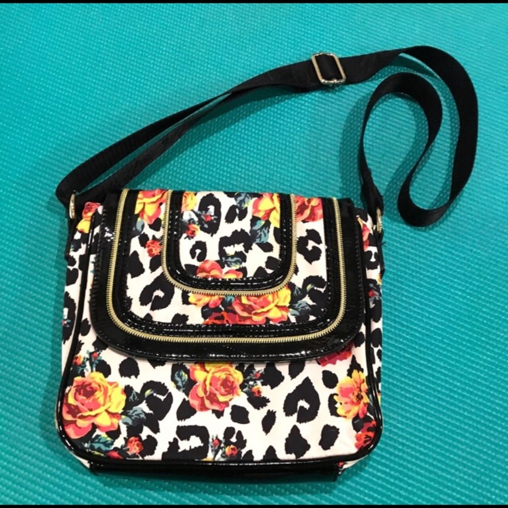 Betsey Johnson crossbody bag